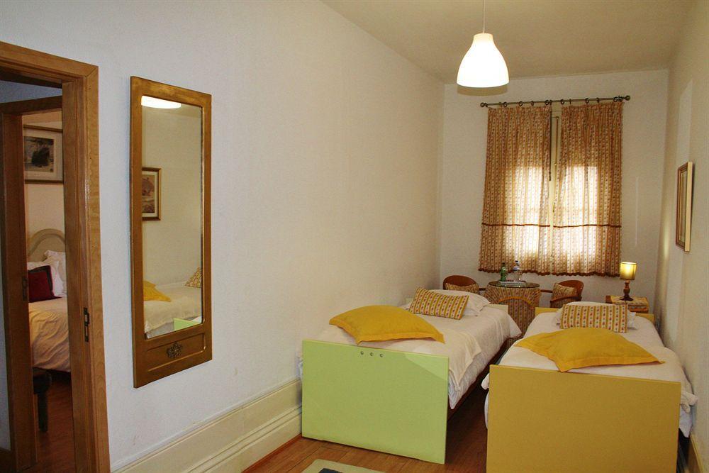 Alvares Cabral Guesthouse Porto Luaran gambar