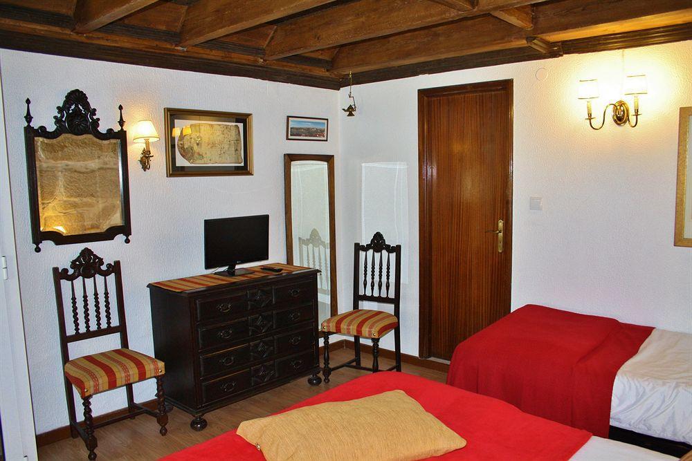 Alvares Cabral Guesthouse Porto Luaran gambar