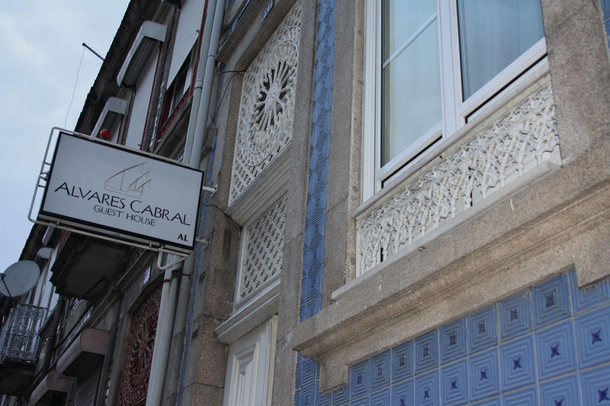 Alvares Cabral Guesthouse Porto Luaran gambar