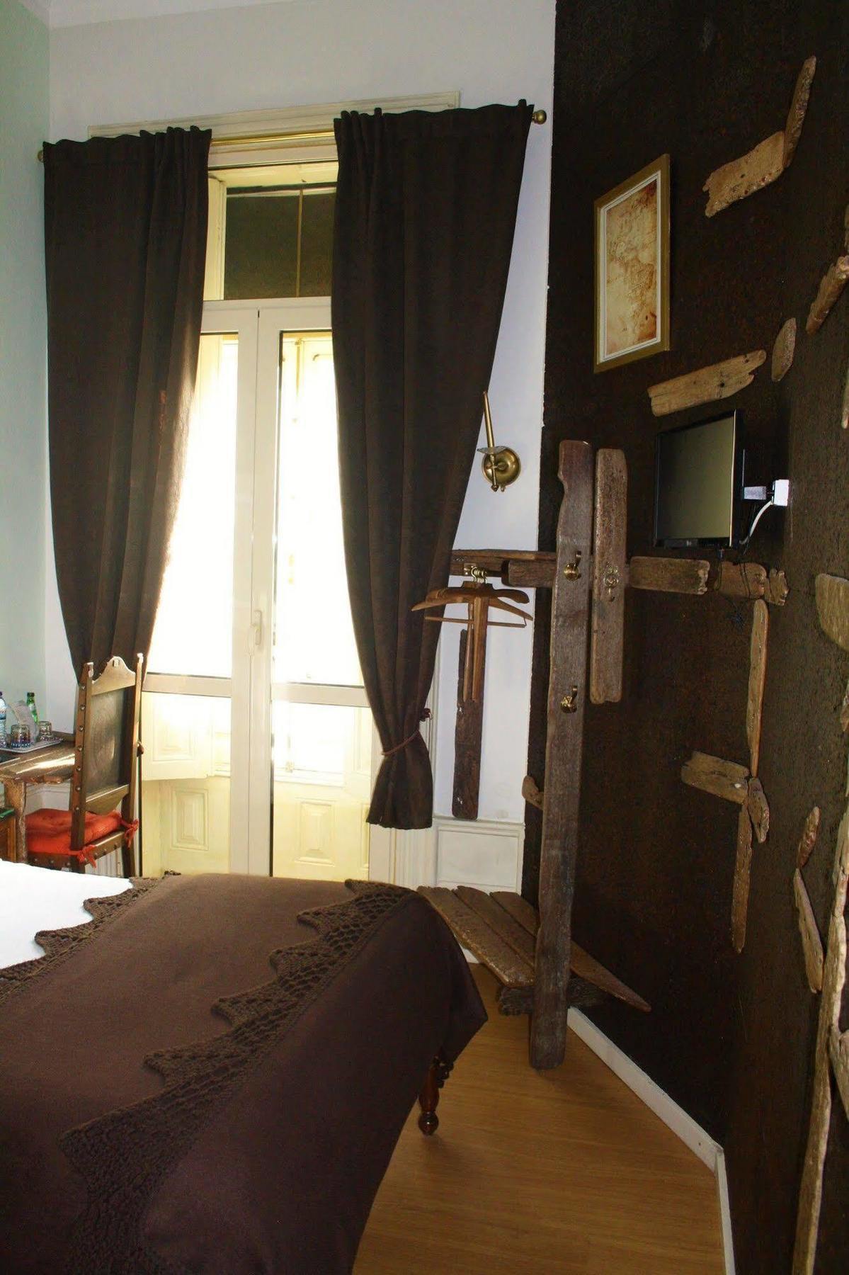 Alvares Cabral Guesthouse Porto Luaran gambar