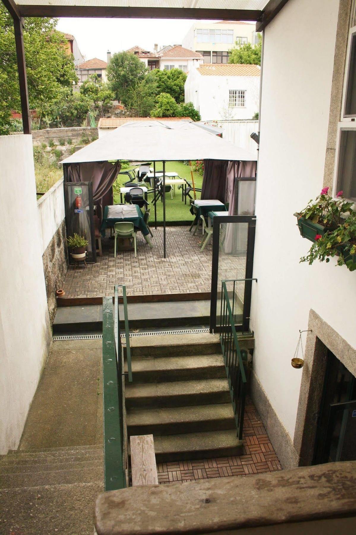Alvares Cabral Guesthouse Porto Luaran gambar